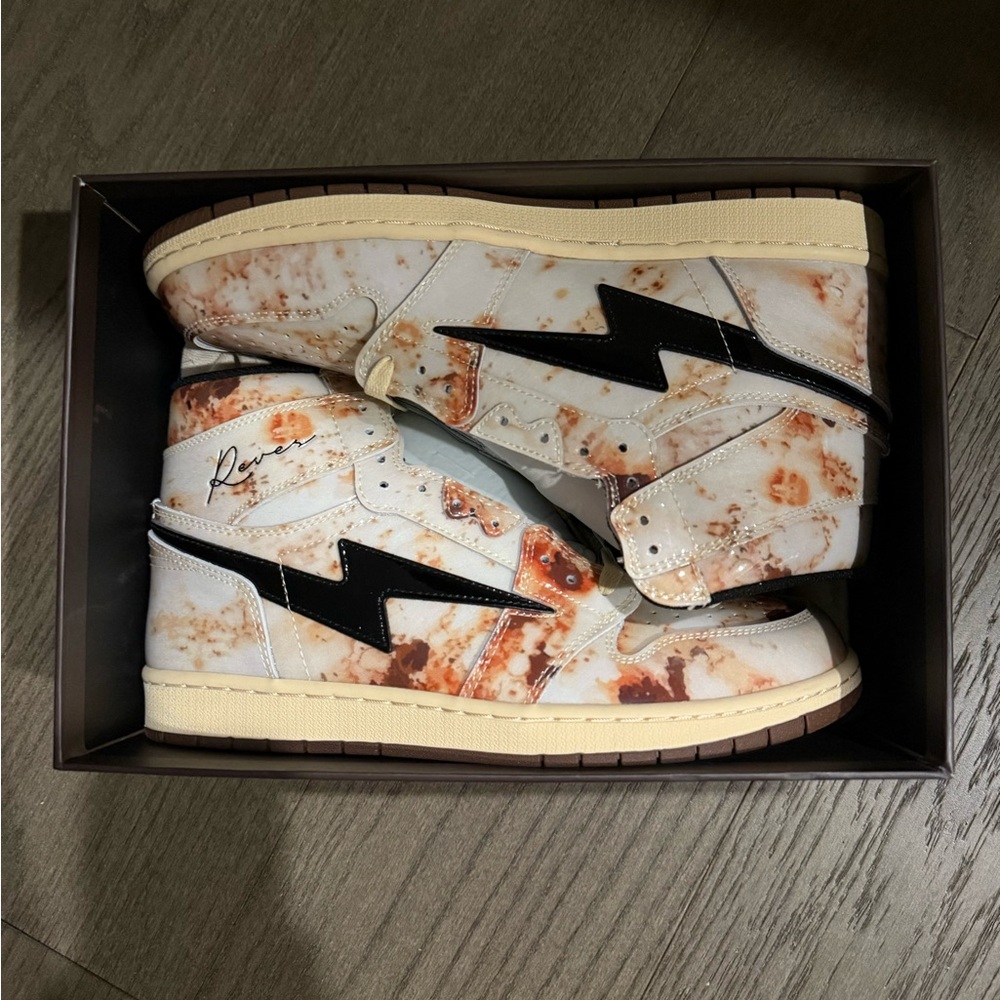 REVES SPORT / KIY '85 HI
PORCELAIN / BLACK / IVORY /
DARK CHESTNUT